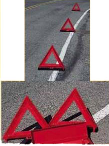  EMERGENCY WARNING TRIANGLES